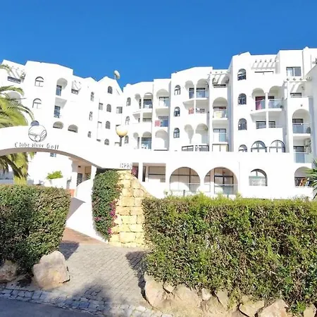 Appartement Pleasant T1 With Open View In A Calm Area